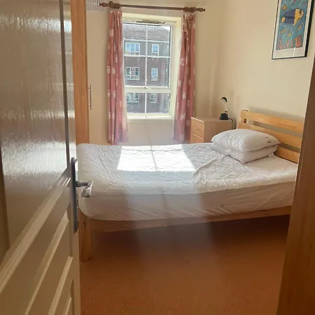 Charleville Square, 14 *